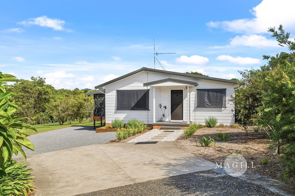 8 Fernhill Crescent, Aldavilla, NSW, 2440, Aldavilla - Thumbnail 2