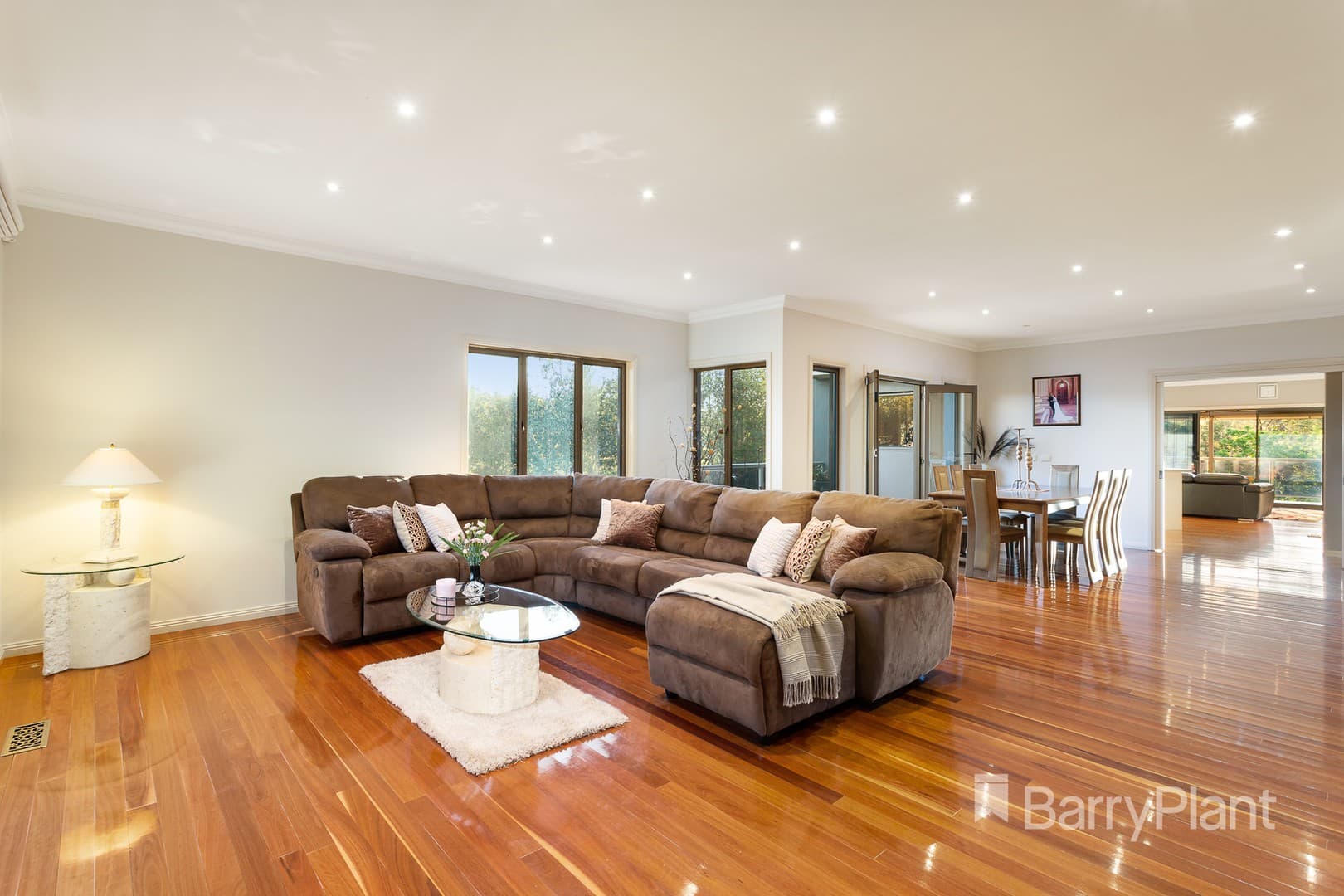 8 Elmwood Rise, Eltham North, VIC 3095, Eltham North - Thumbnail 2