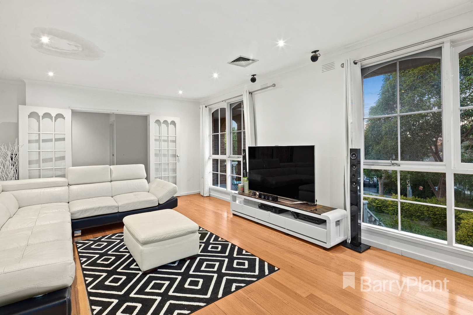 51 Airds Road, Templestowe Lower, VIC 3107, Templestowe Lower - Thumbnail 2