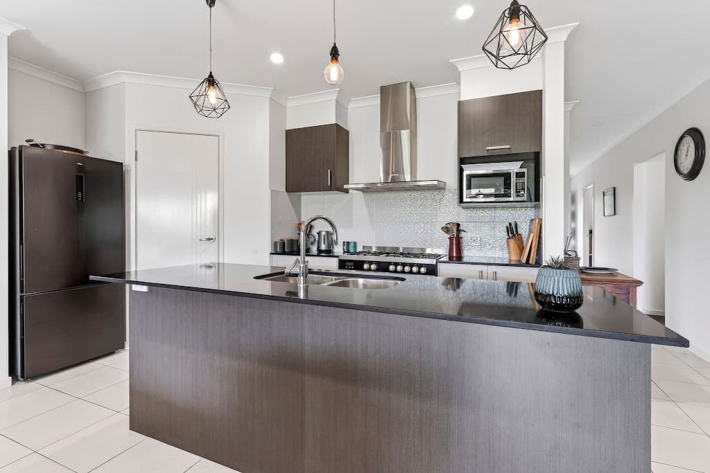 18 Parkway Crescent, Caboolture, QLD, 4510, Caboolture - Thumbnail 2