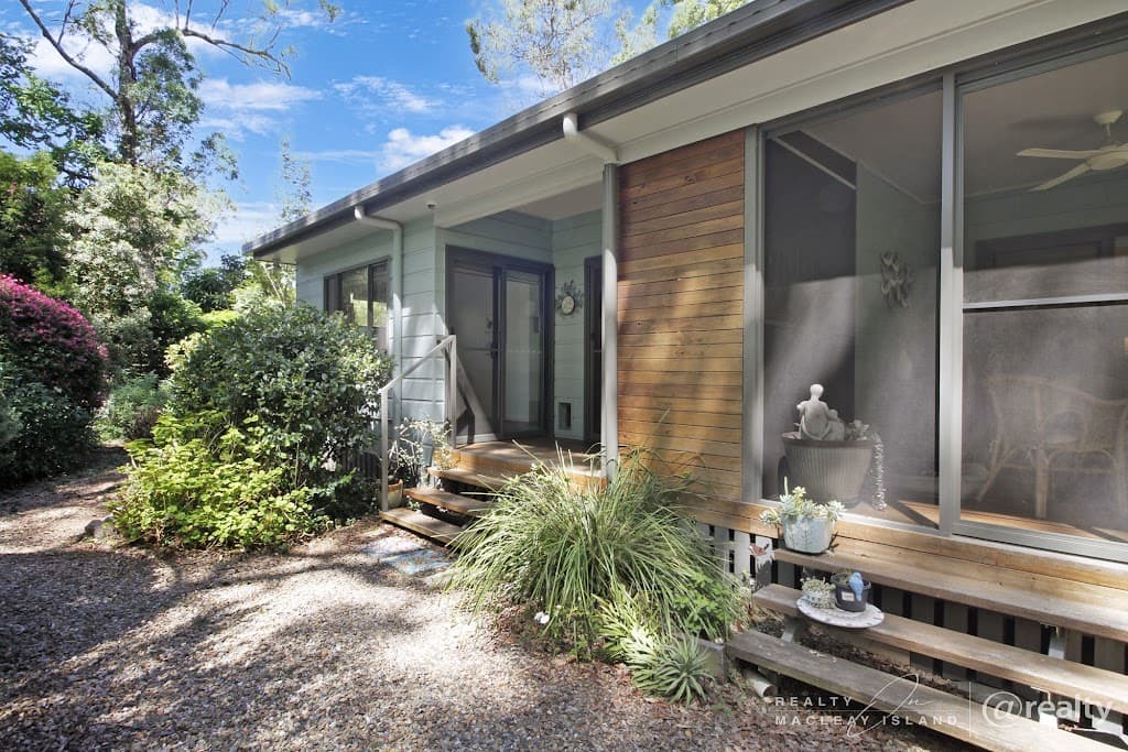 9-17 Cabriolet Crescent, Macleay Island, QLD, 4184, Macleay Island - Thumbnail 2