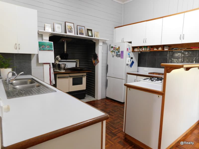 92 Burnett Street, Nanango, QLD, 4615, Nanango - Thumbnail 7