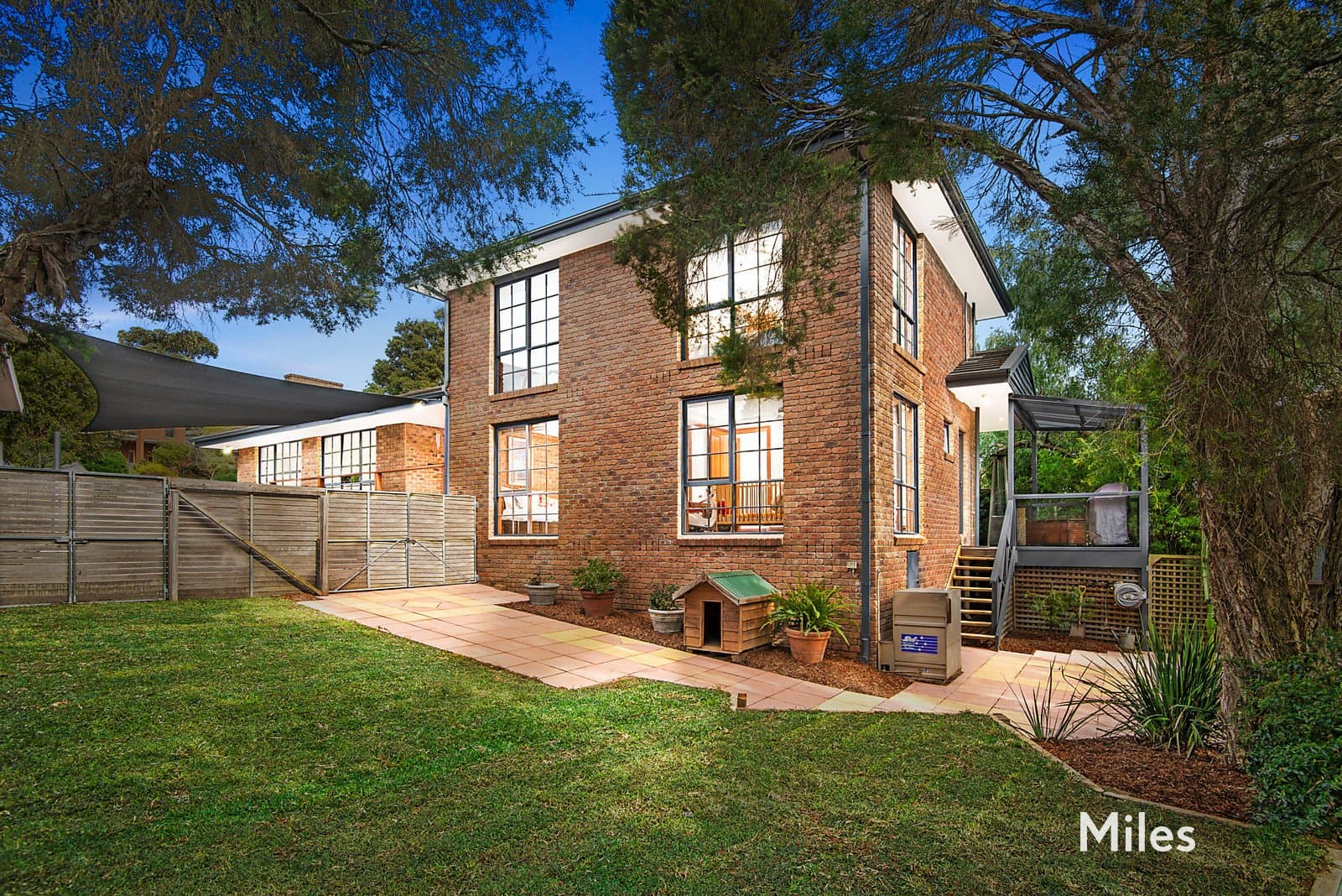 5 Kenwyn Court, Greensborough, Greensborough - Thumbnail 2