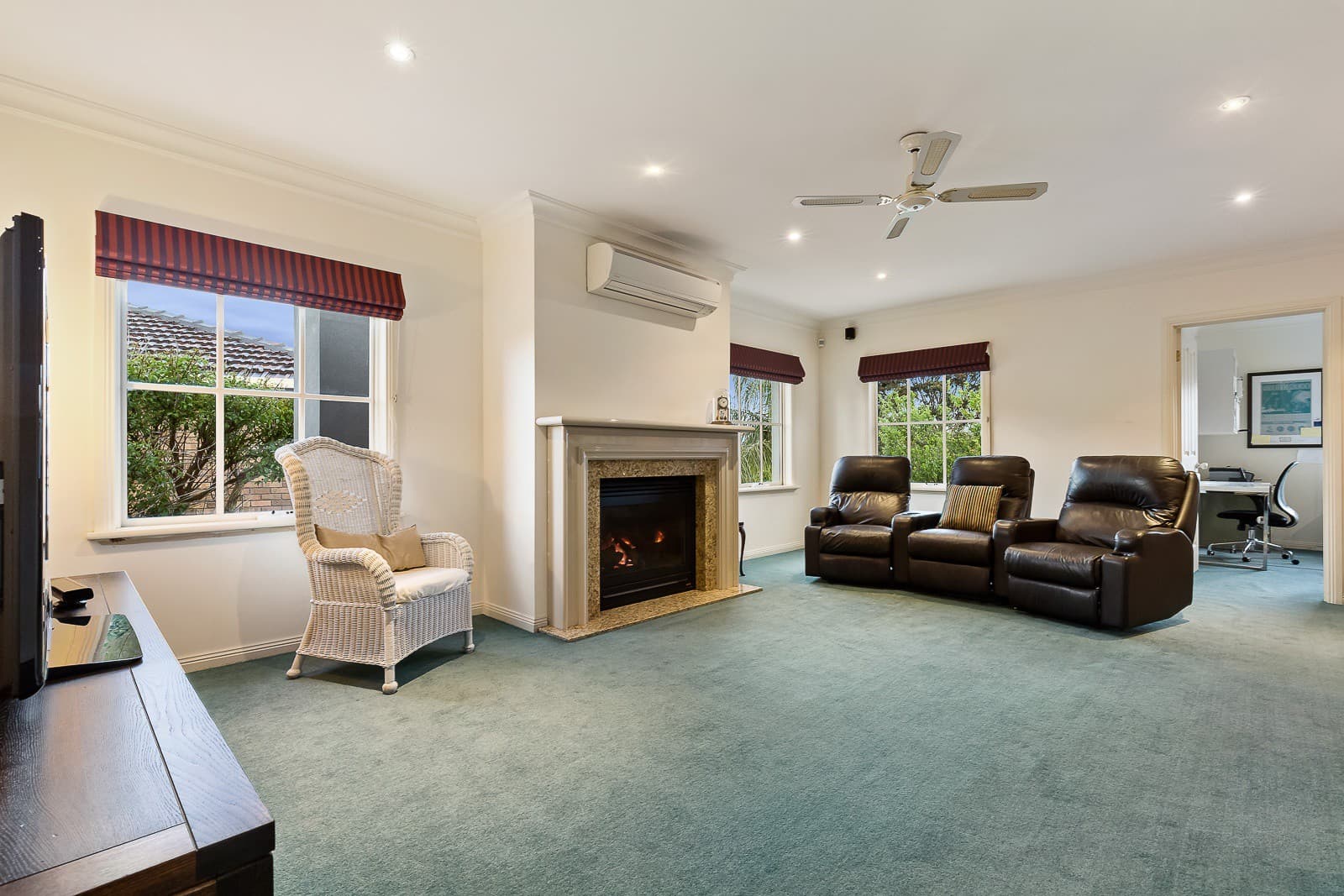 24 Sheraton CloseBurwood East, VIC 3151, Burwood East - Thumbnail 3