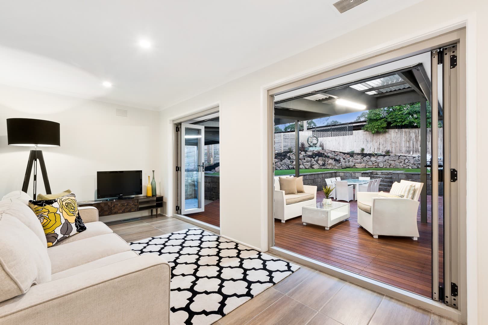 2 Wallmah CloseTemplestowe, VIC 3106, Templestowe - Image 1