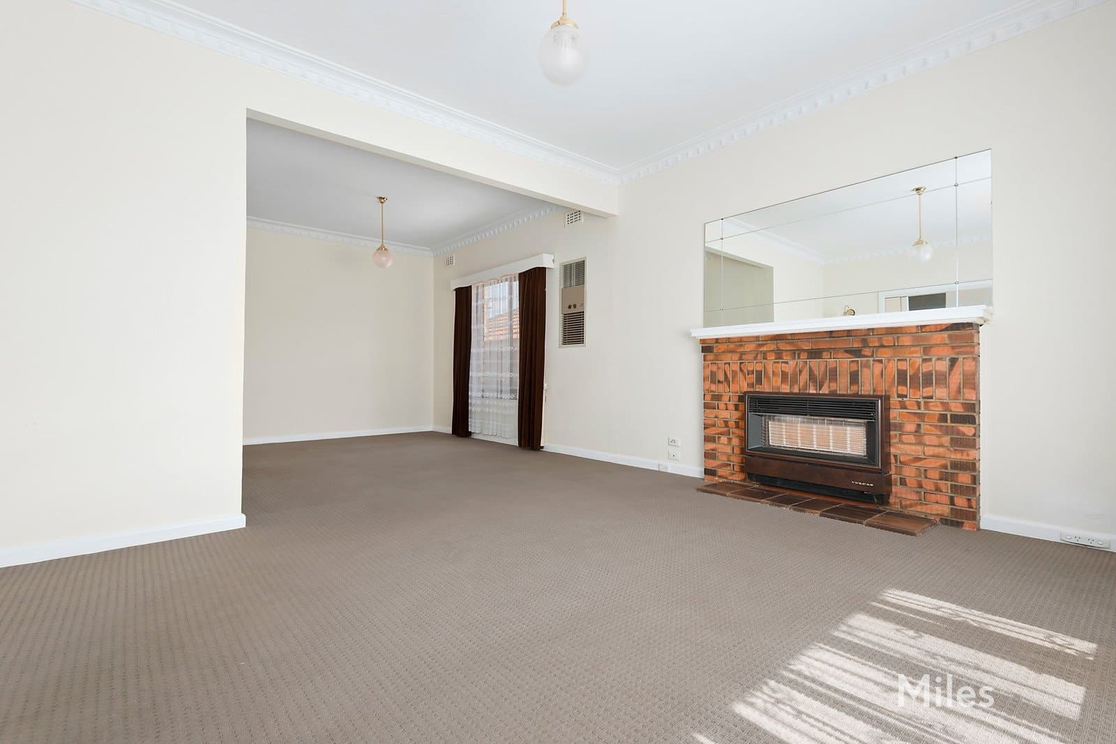9 Mary Avenue, Heidelberg Heights, Heidelberg Heights - Thumbnail 4