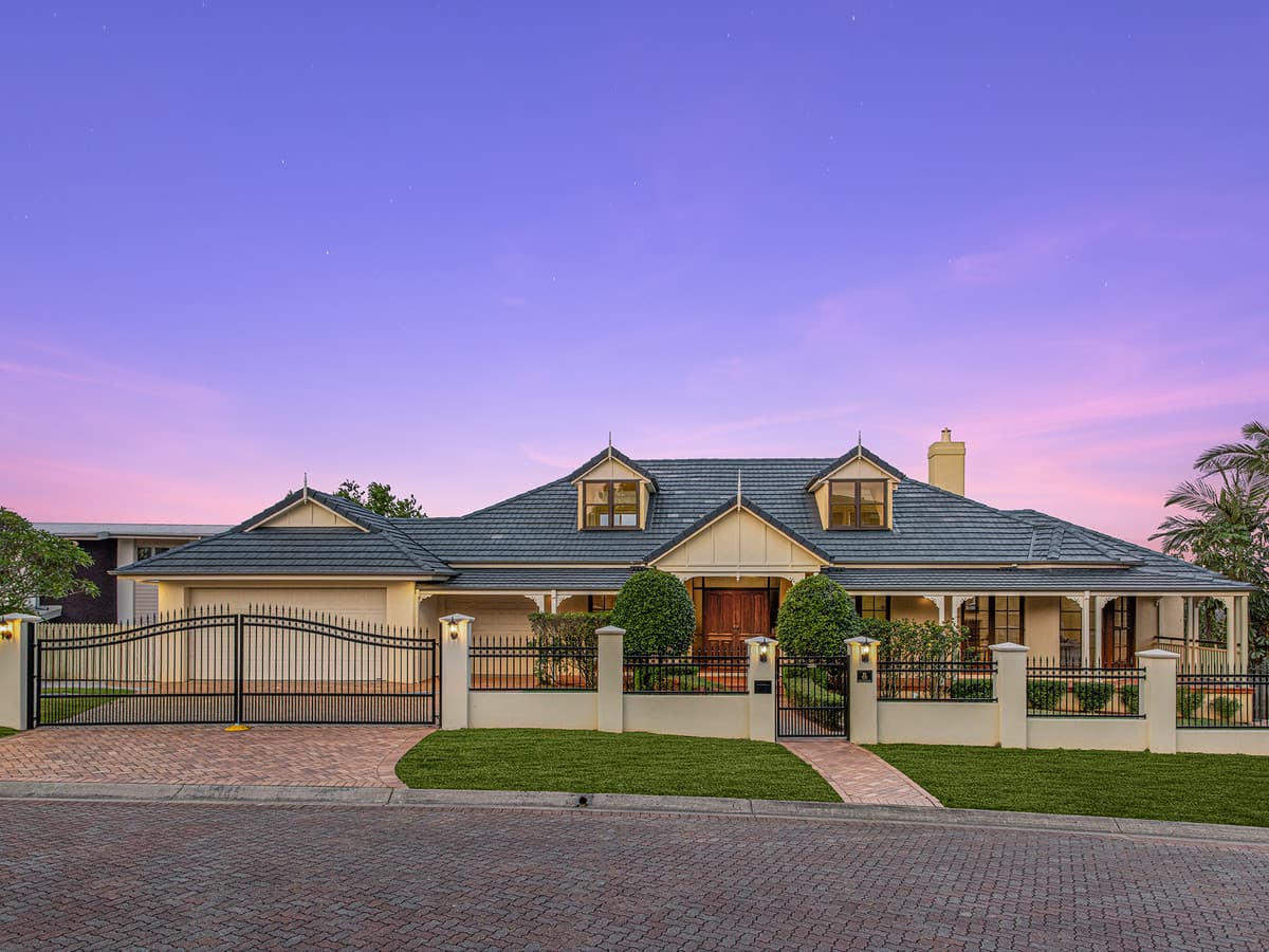 11 Becker Place, Mount Ommaney QLD 4074, Mount Ommaney - Image 1