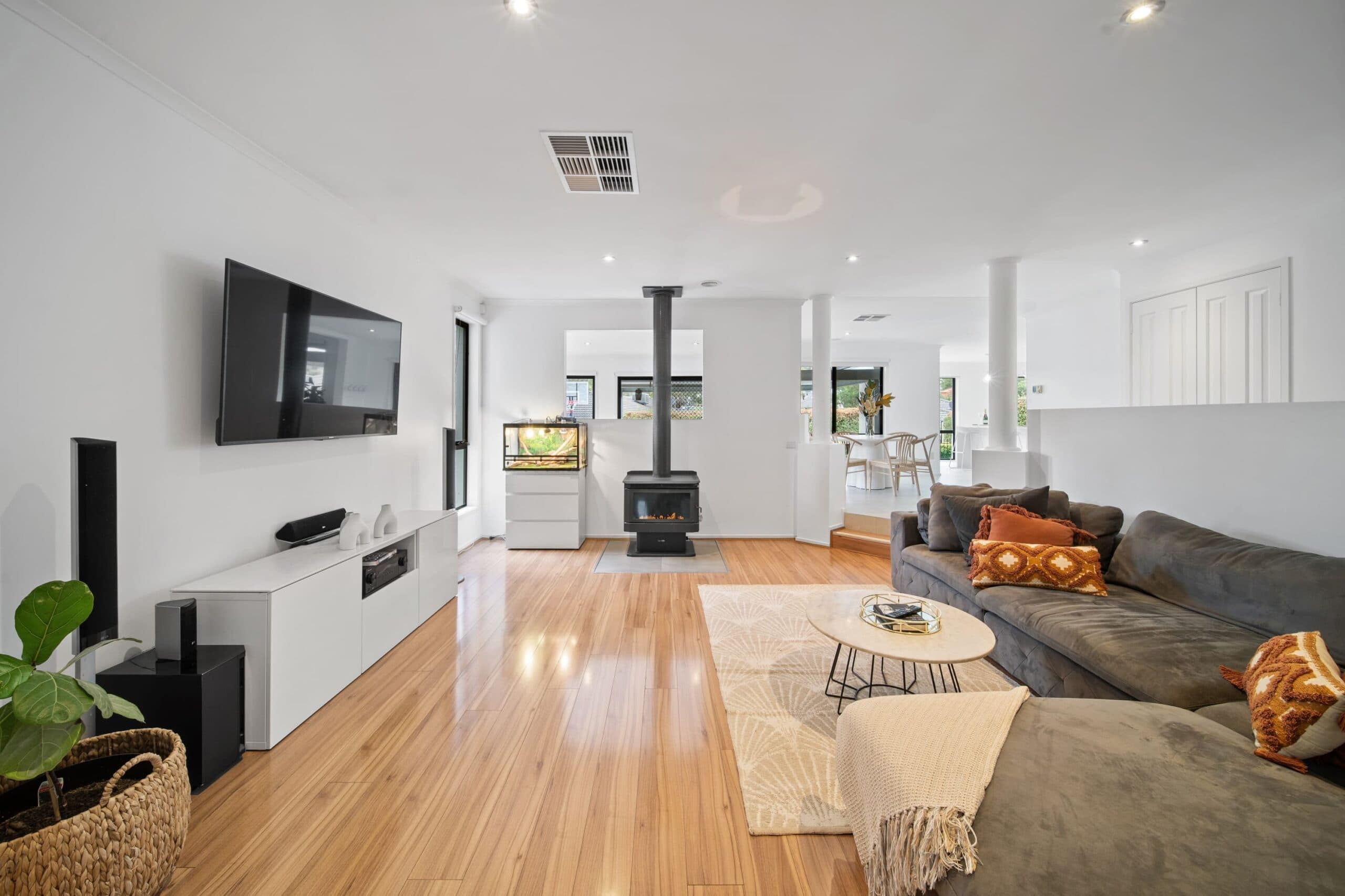 228 Halloran Drive, Jerrabomberra 2619, Jerrabomberra - Thumbnail 3