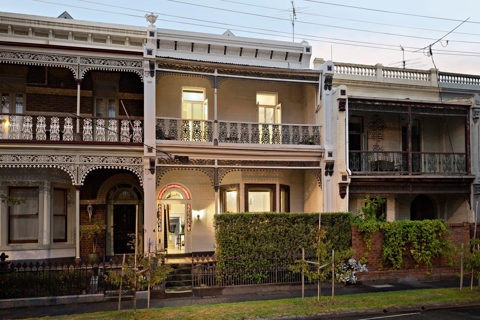 4 Canterbury Road, Albert Park - Image 1