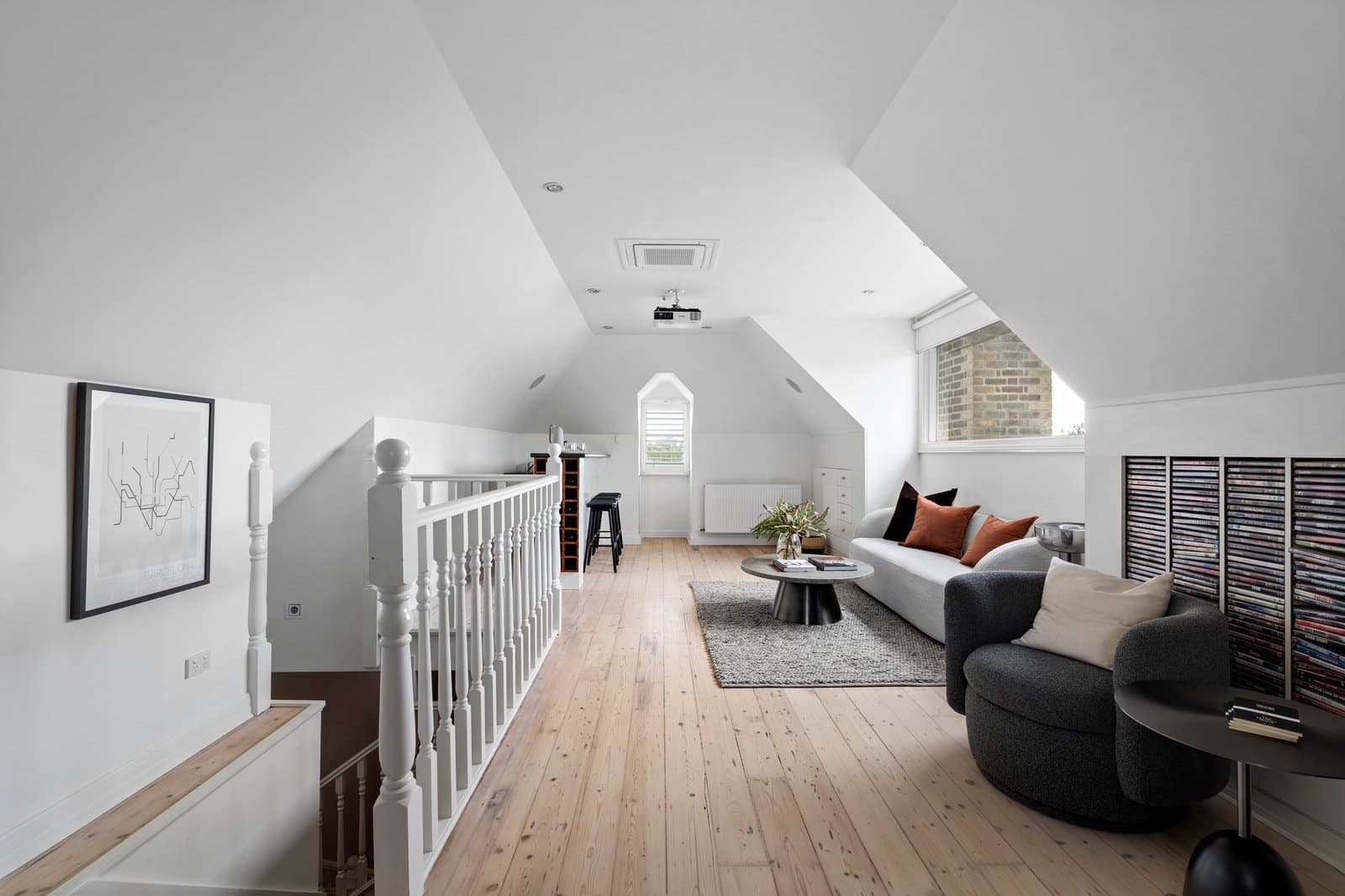 4 Canterbury Road, Albert Park - Thumbnail 8