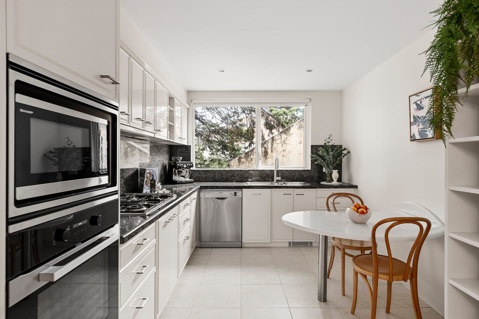 6/50 Grange Road, Toorak - Thumbnail 4