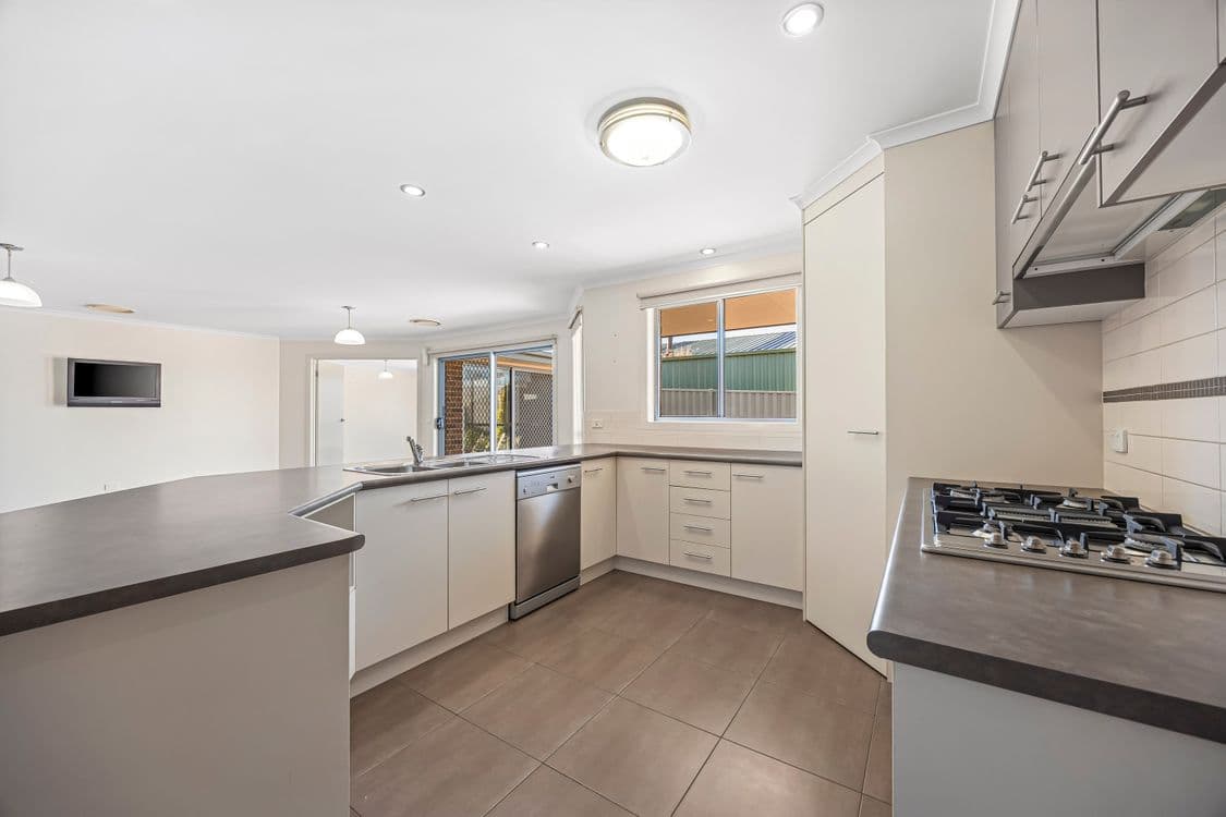 35 Wild Street, ARARAT, VIC 3377, Ararat - Thumbnail 3