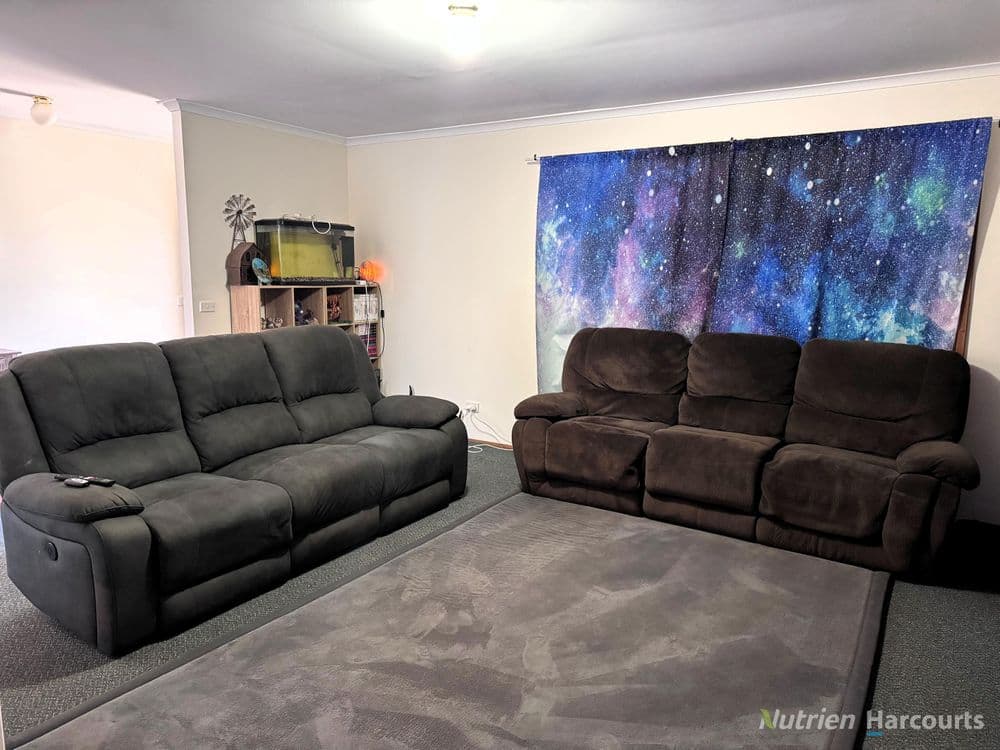 10 Wittagoona Street, COBAR, NSW 2835, Cobar - Thumbnail 2