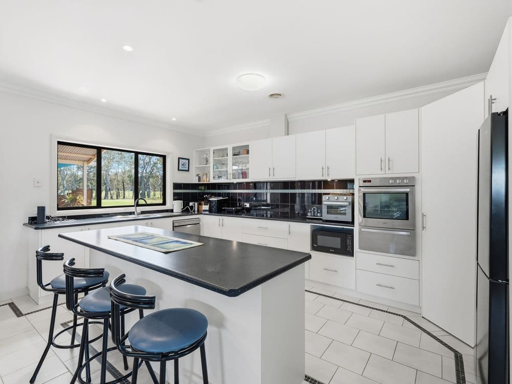 3 Tathra Place, WANGARATTA, VIC 3677, Wangaratta - Thumbnail 2