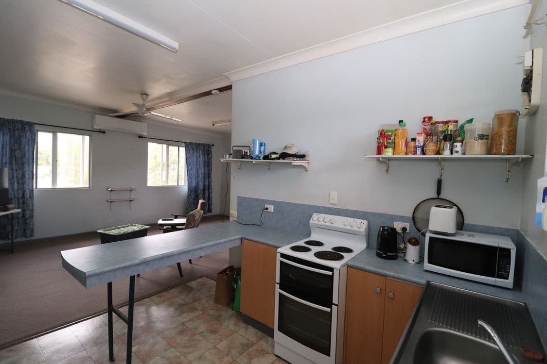 1 & 2/6 Clayton Street, AYR, QLD 4807, Ayr - Thumbnail 4