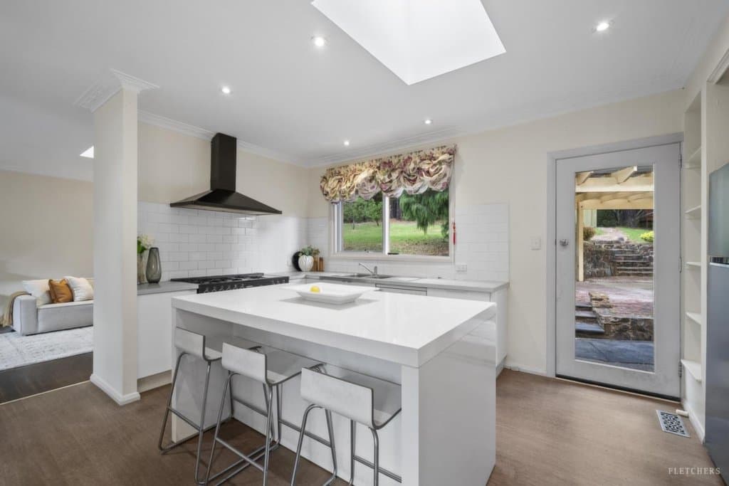 46-48 Elgin Crescent, Park Orchards - Thumbnail 4