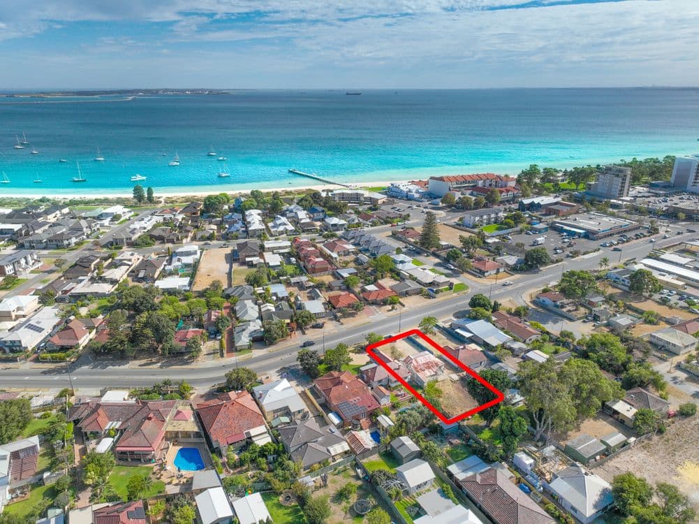 153 Parkin Street, ROCKINGHAM, WA 6168, Rockingham - Image 1