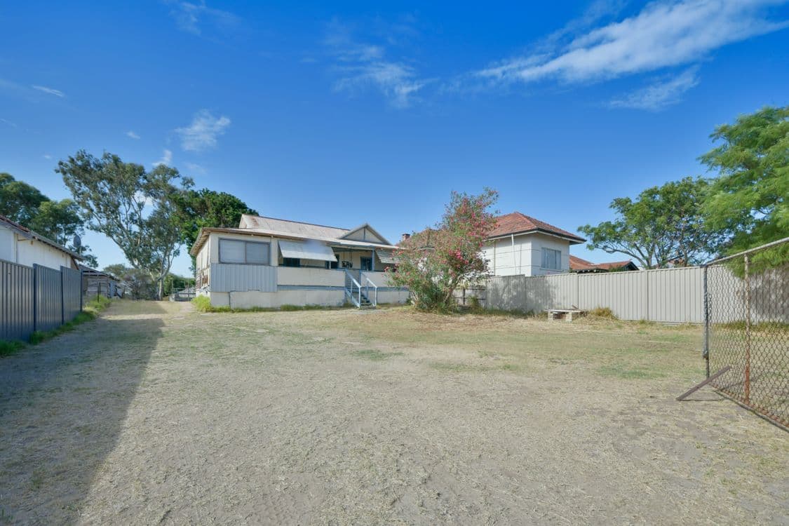 153 Parkin Street, ROCKINGHAM, WA 6168, Rockingham - Thumbnail 3