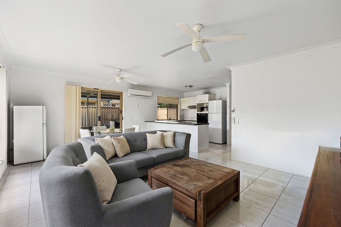 2/60 Belrose Boulevard, Varsity Lakes, QLD 4227, Varsity Lakes - Thumbnail 2