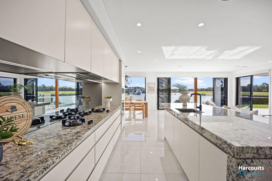 50 Poinciana Place, JACOBS WELL, QLD 4208, Jacobs Well - Thumbnail 6