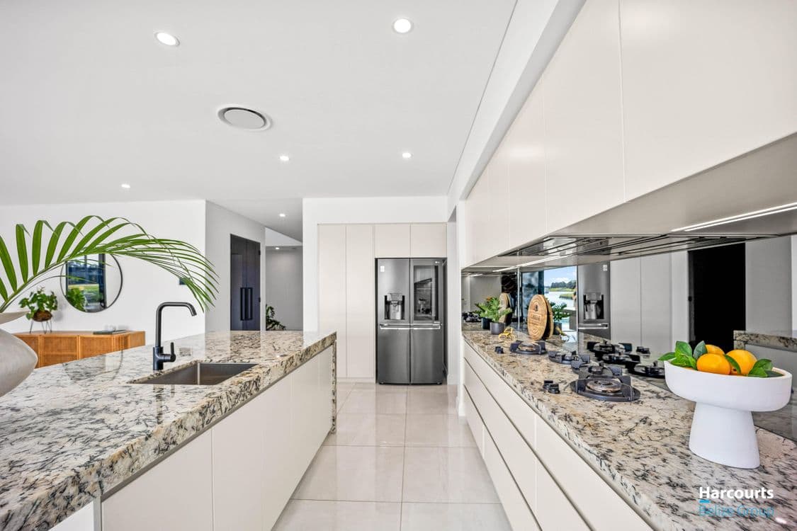 50 Poinciana Place, JACOBS WELL, QLD 4208, Jacobs Well - Thumbnail 7
