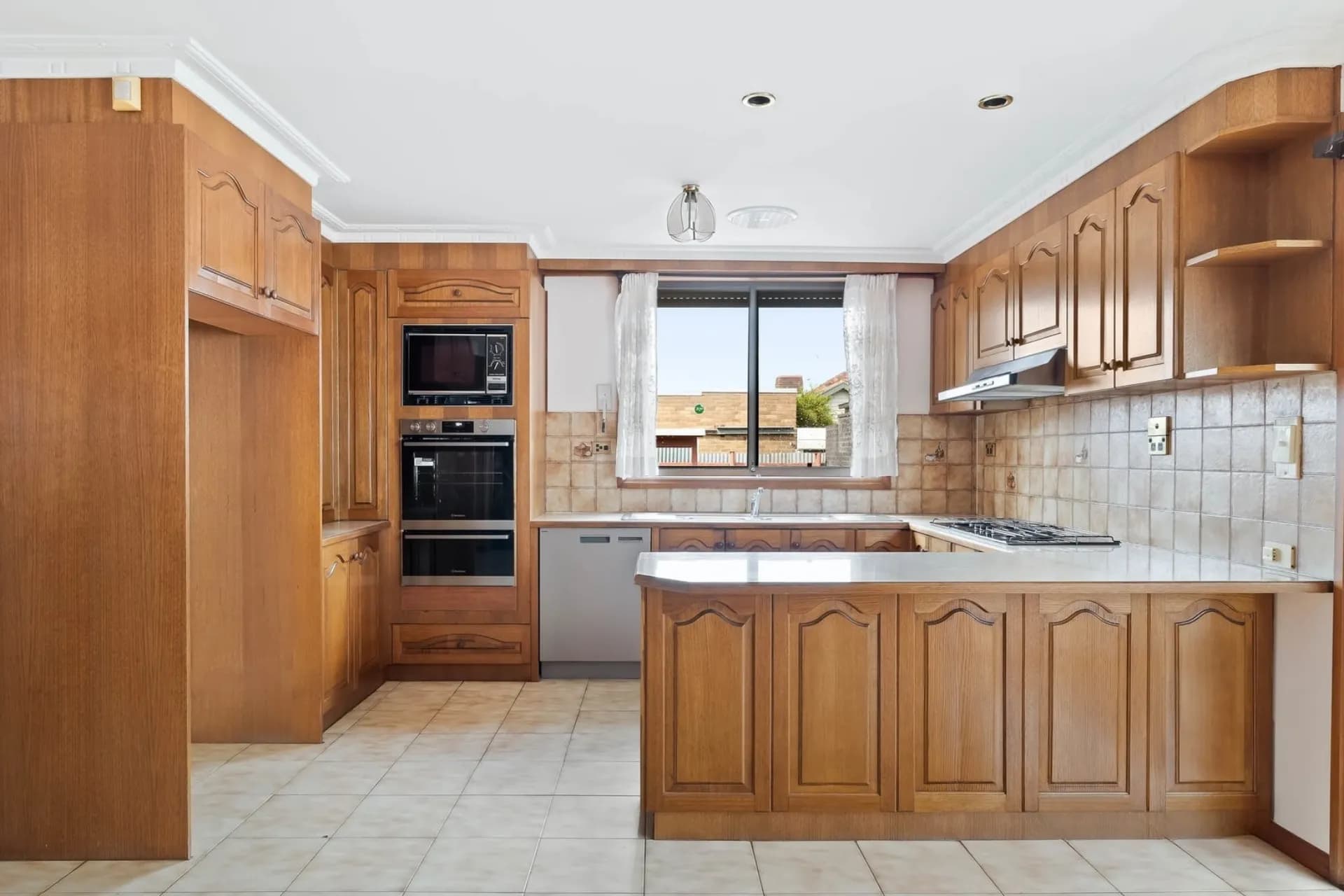 9 Wilcox Street, Preston - Thumbnail 3