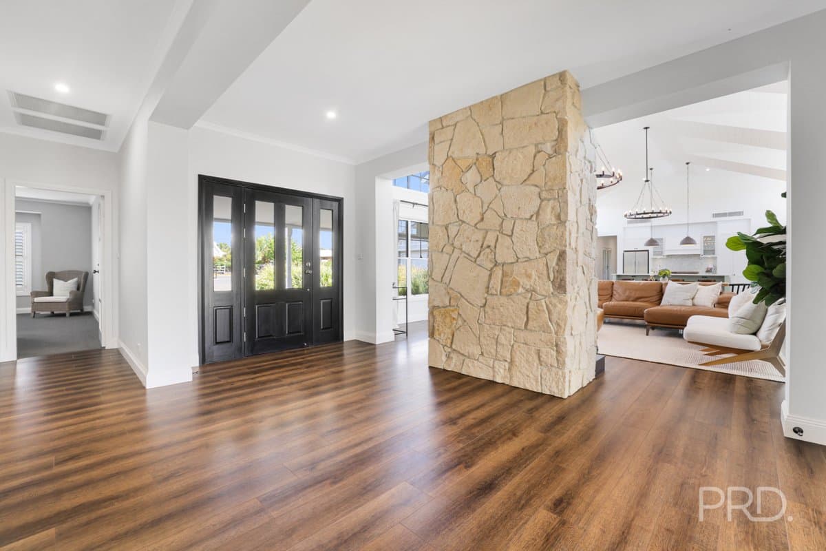 8 Rodeo Drive, TAMWORTH NSW 2340, Hillvue - Thumbnail 4