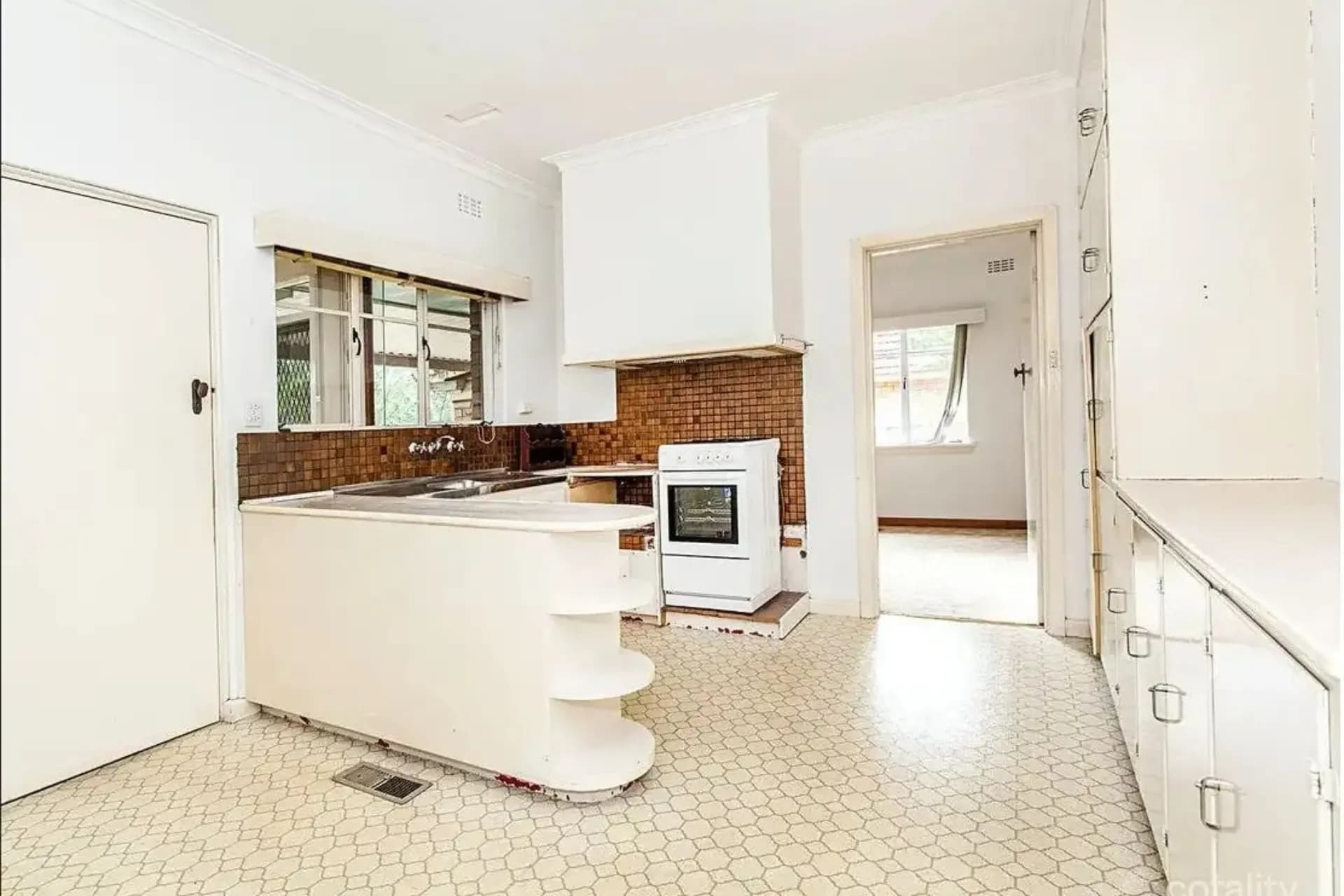 69 Zetland Road, Mont Albert, VIC, Mont Albert - Thumbnail 2