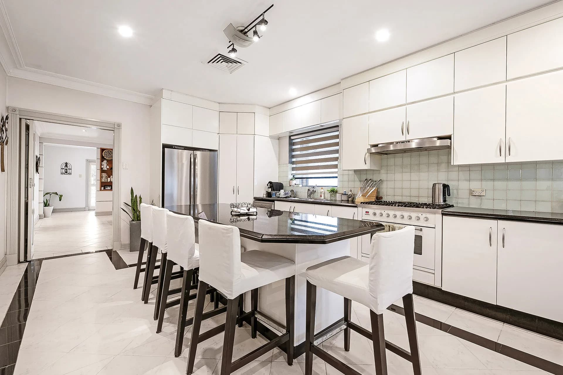 72 Correys  Avenue, Concord, NSW, Concord - Thumbnail 7