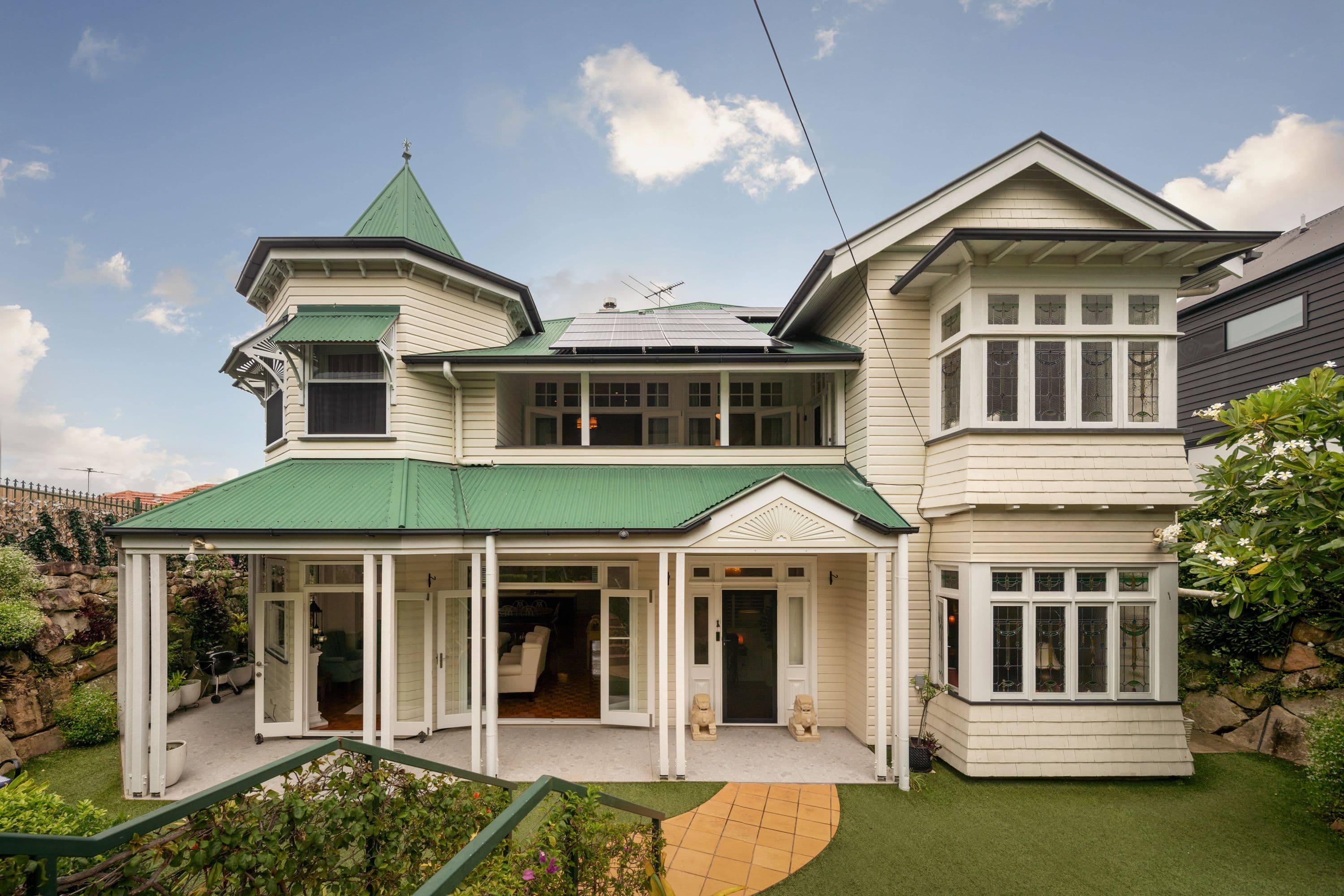 81 Hipwood Avenue, Coorparoo QLD 4151, Coorparoo - Thumbnail 2