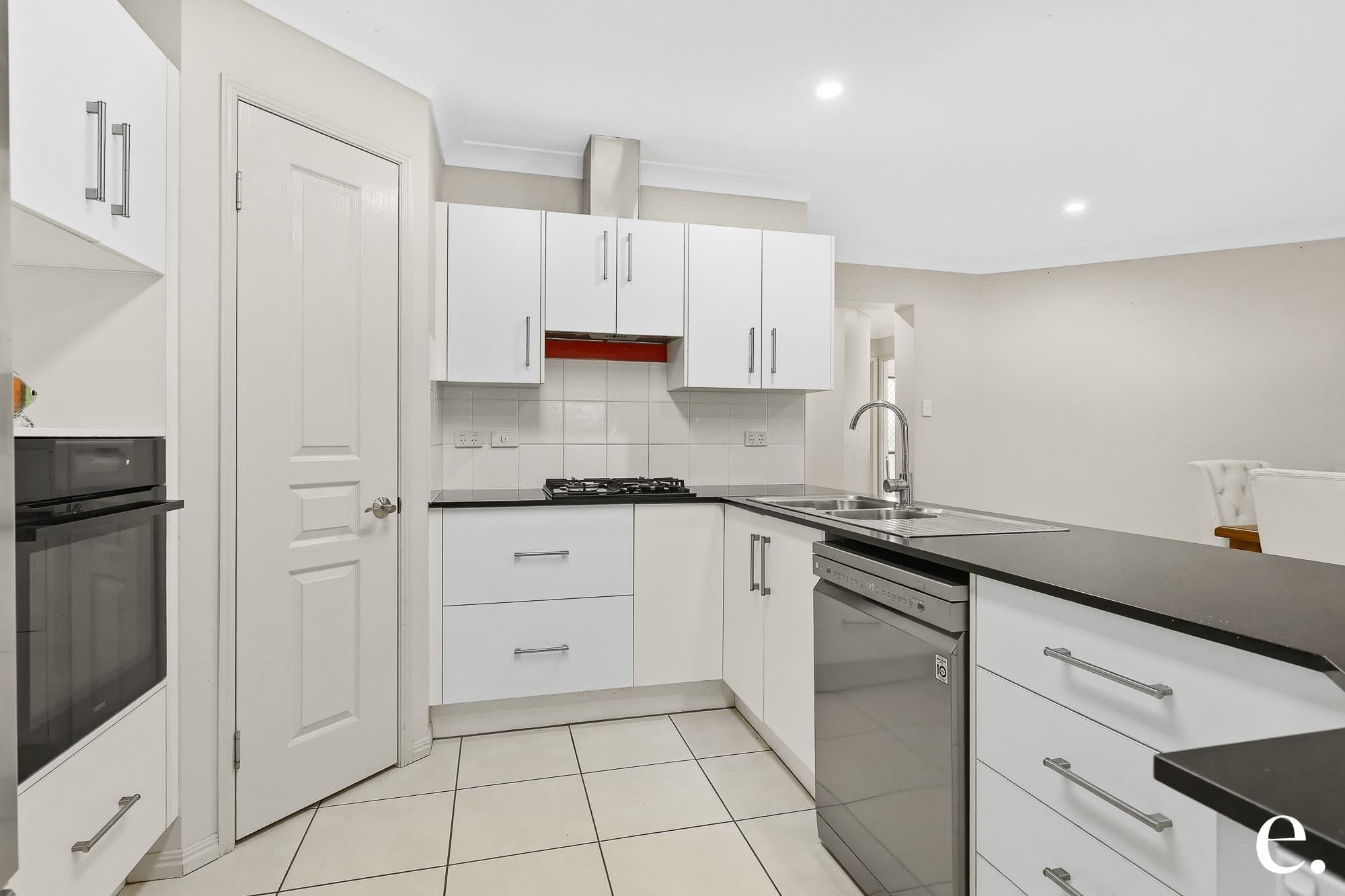 24 Spinnaker Drive, Mulambin - Thumbnail 8