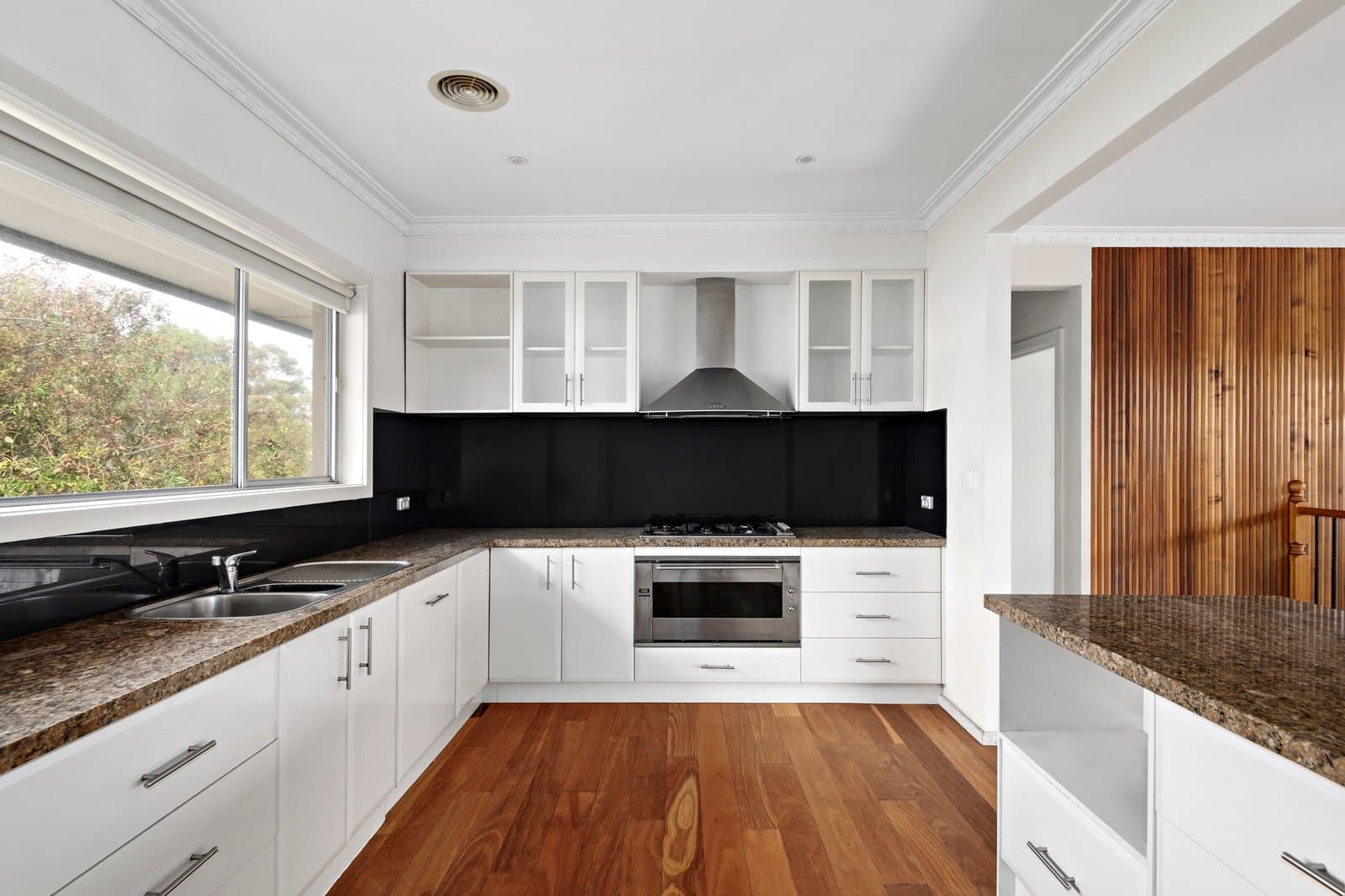 8 Norman Avenue, Frankston South - Thumbnail 4
