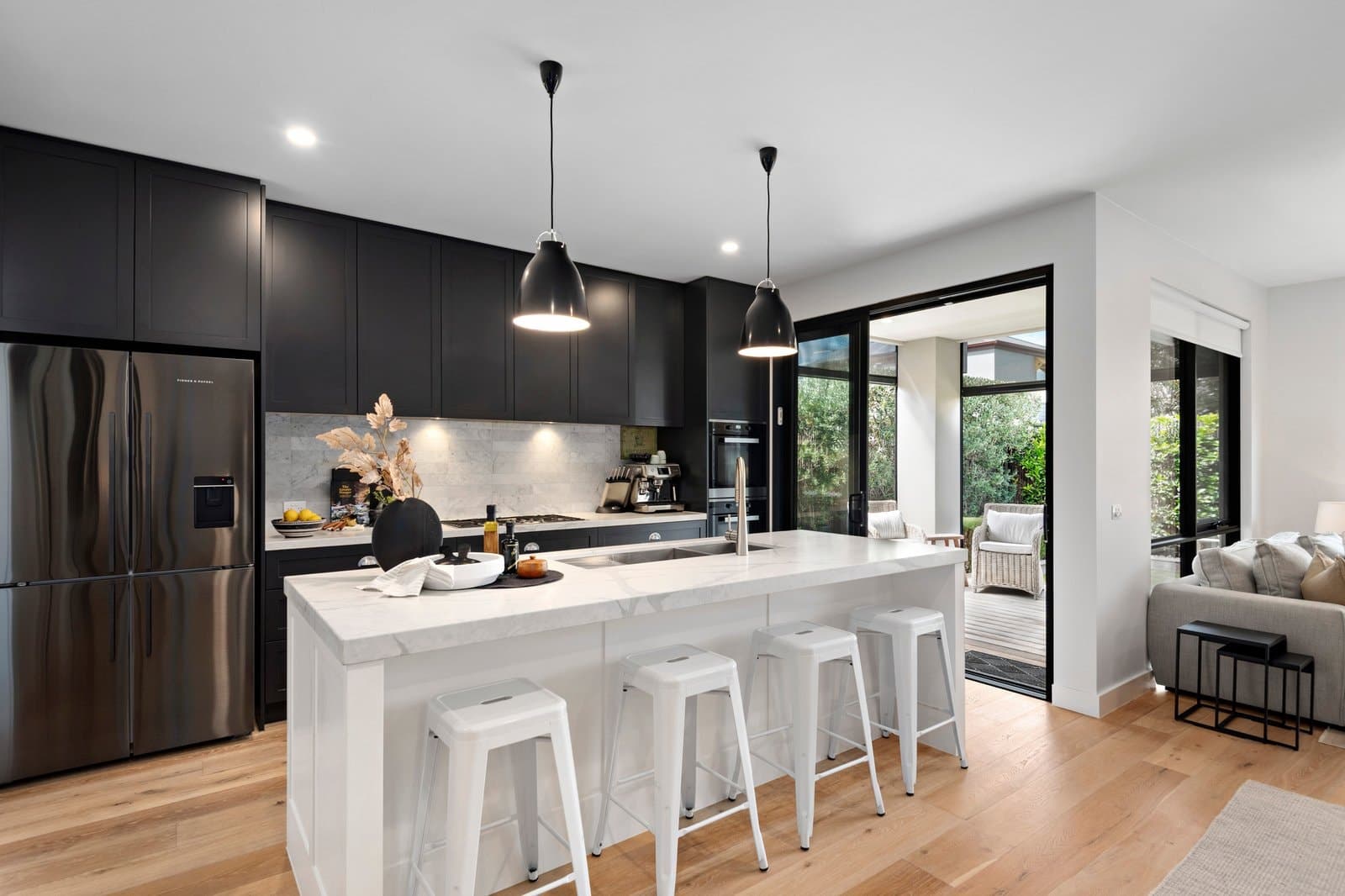 71 Nunns Road, Mornington - Thumbnail 2