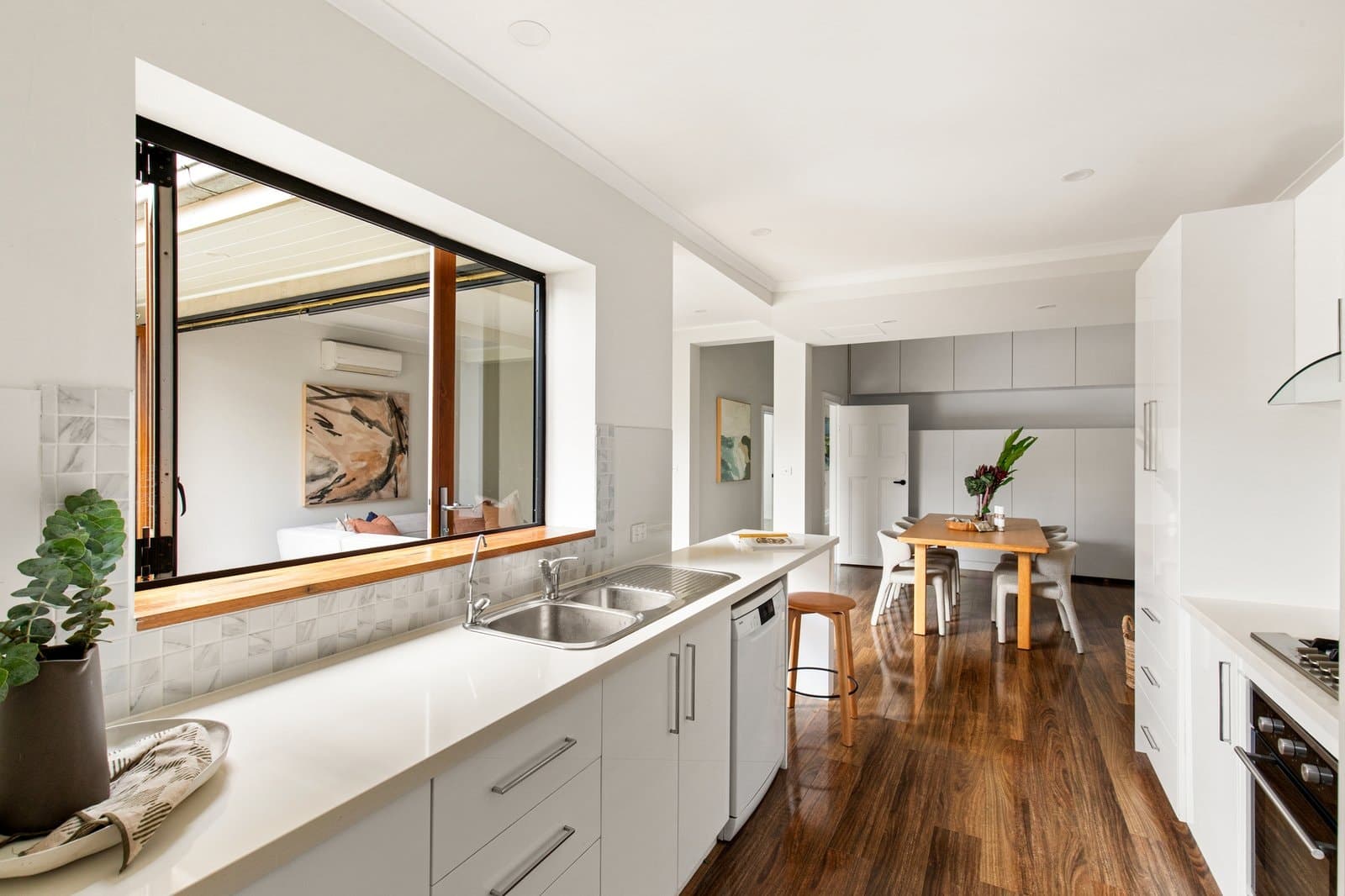 13 Madden Street, Albert Park - Thumbnail 5