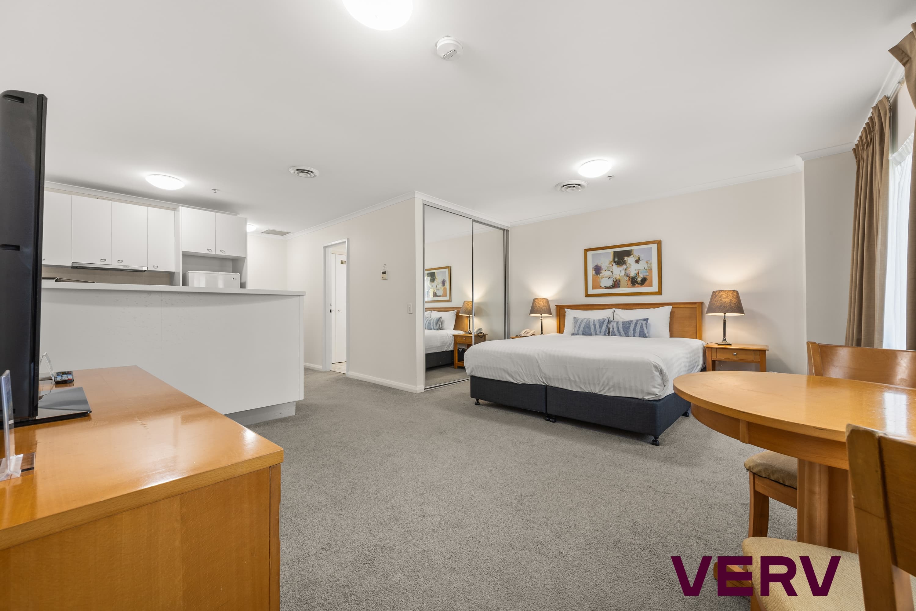 217/2 Akuna Street City ACT, City - Image 1