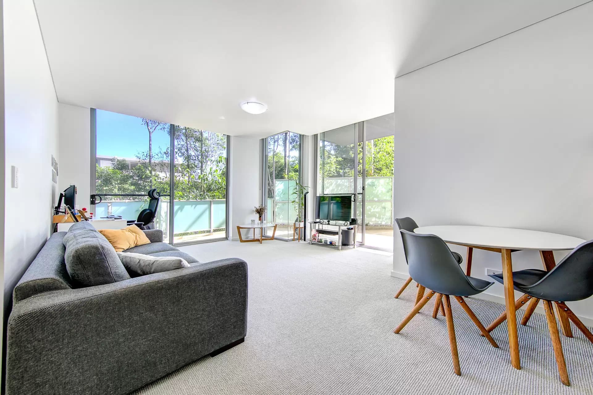 2/4 Lamond Drive Turramurra, Turramurra - Image 1