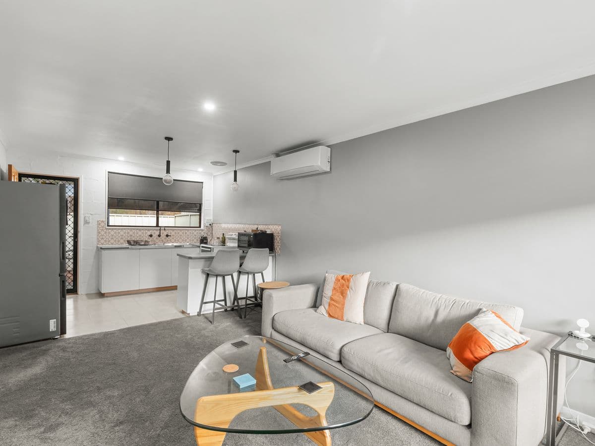 16 / 10 SIMPSON STREET, Black Hill, Black Hill - Thumbnail 2
