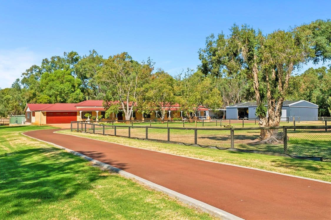 130 Rookwood Street, HENLEY BROOK, WA 6055, Henley Brook - Thumbnail 2