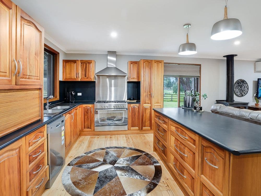 197 Menzies Lane, CASTERTON, VIC 3311, Casterton - Thumbnail 3