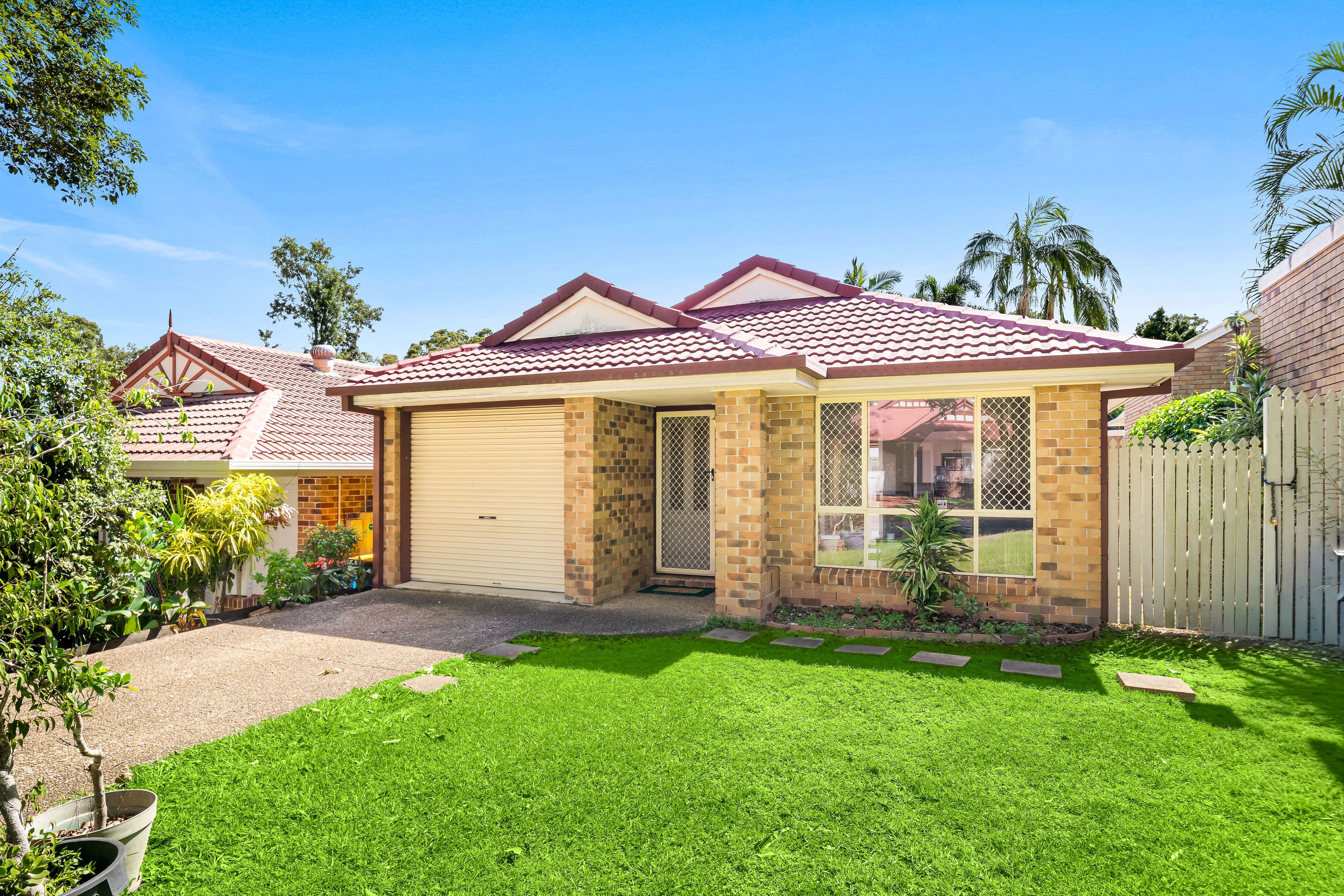 12 Robusta Place, Forest Lake QLD 4078, Forest Lake - Thumbnail 2