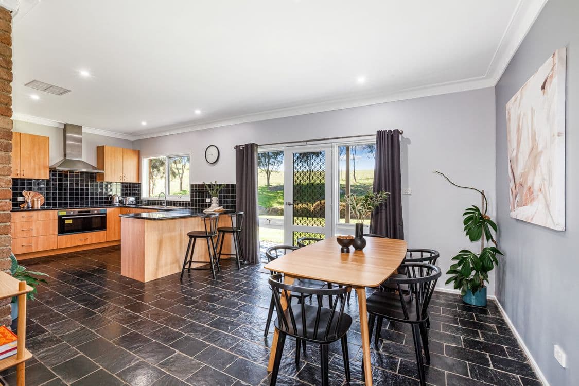 200 Smiths Lane, SUNDAY CREEK, VIC 3658, Sunday Creek - Thumbnail 8