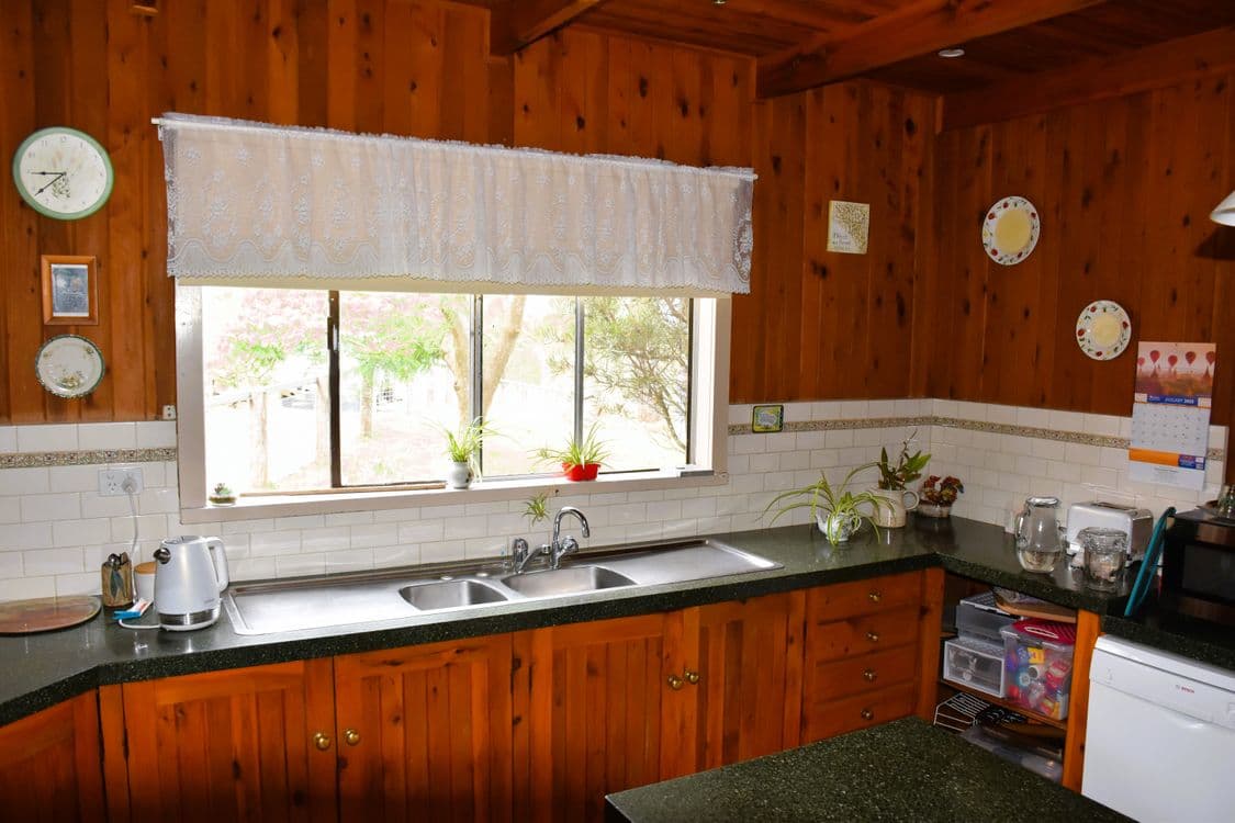 99 Lipp Road, EAST GREENMOUNT, QLD 4359, East Greenmount - Thumbnail 2