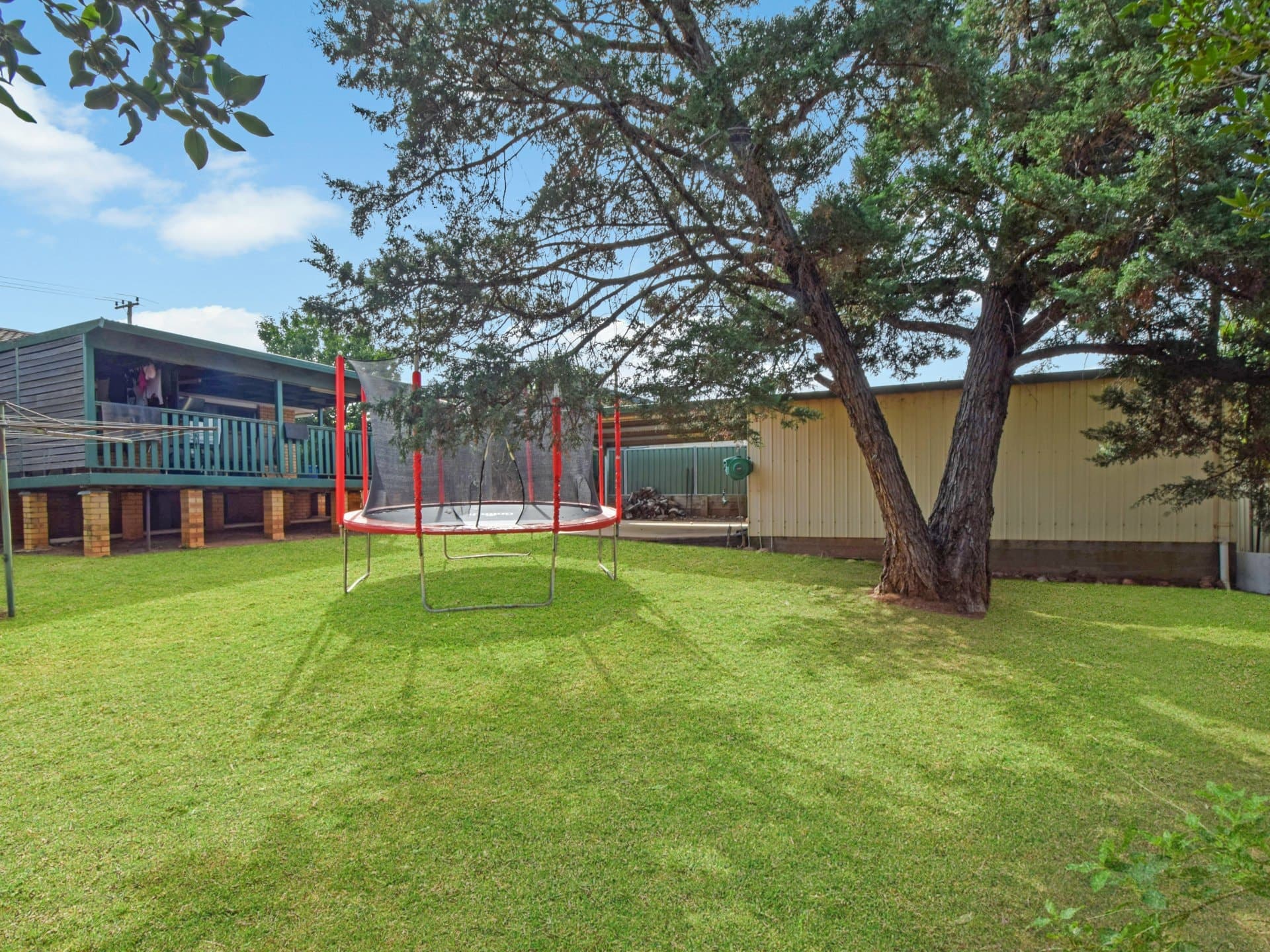 80 Orchard Street, Young, Young - Thumbnail 2