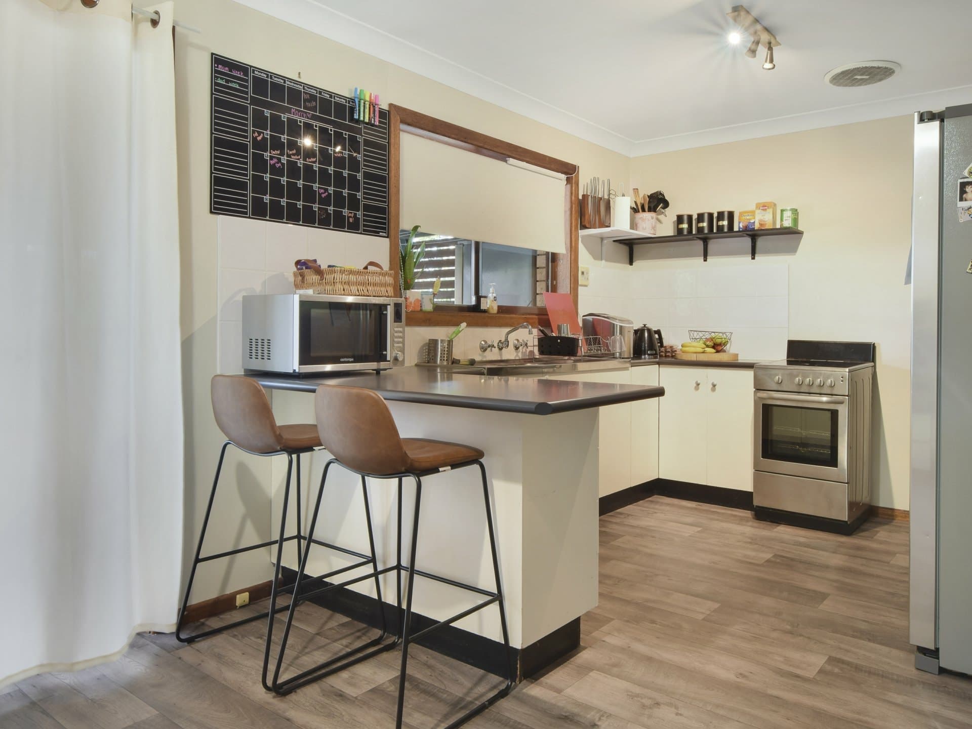 80 Orchard Street, Young, Young - Thumbnail 5
