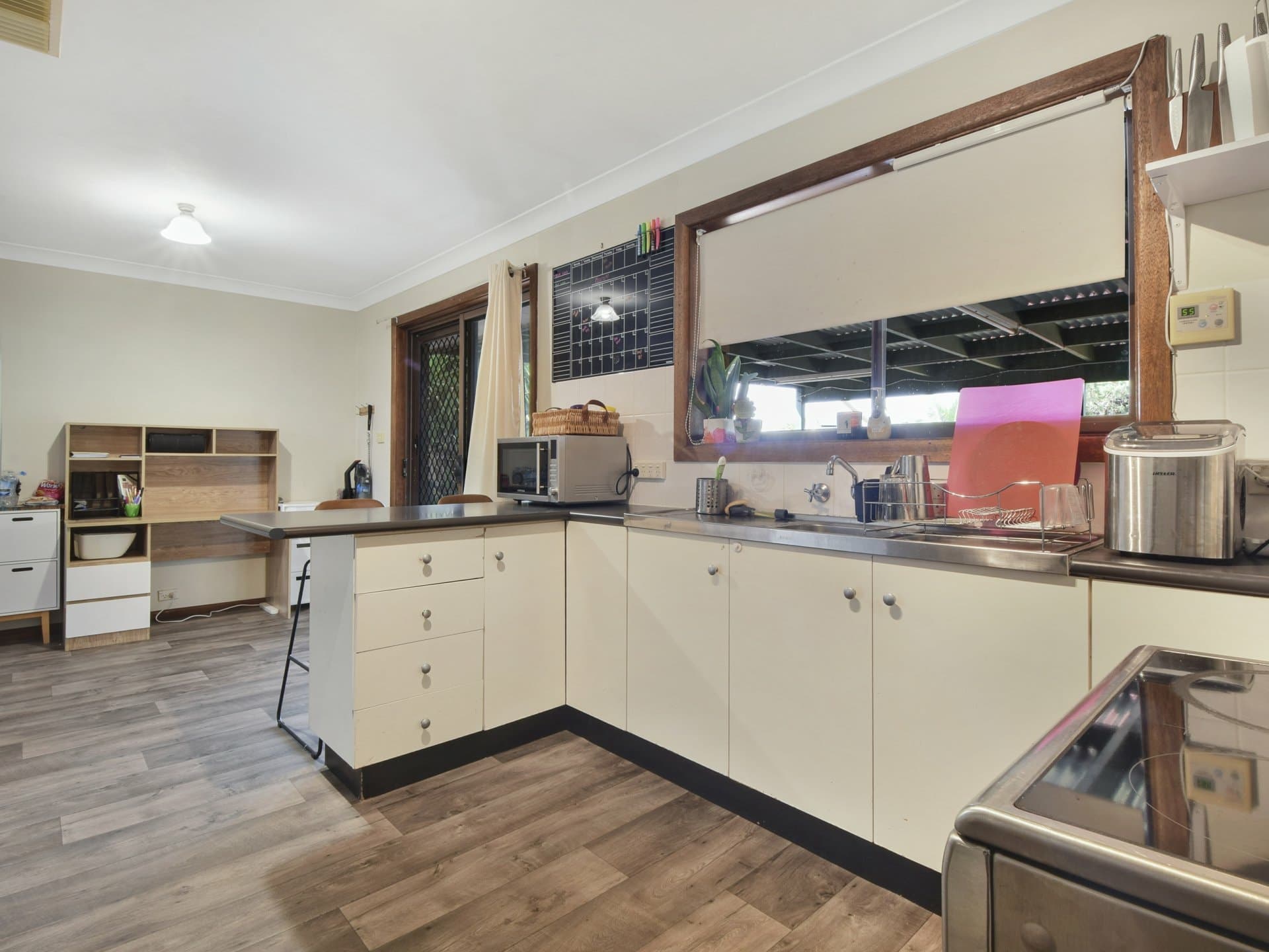 80 Orchard Street, Young, Young - Thumbnail 6