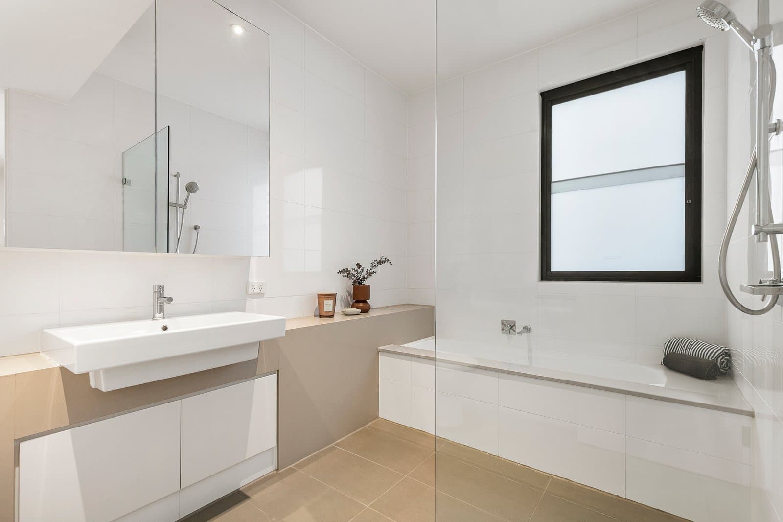 2/43 Faversham Road, Canterbury - Thumbnail 7