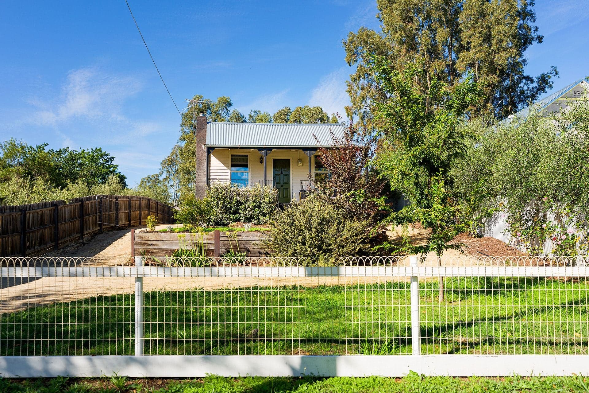6 Saint Street, Castlemaine - Thumbnail 2