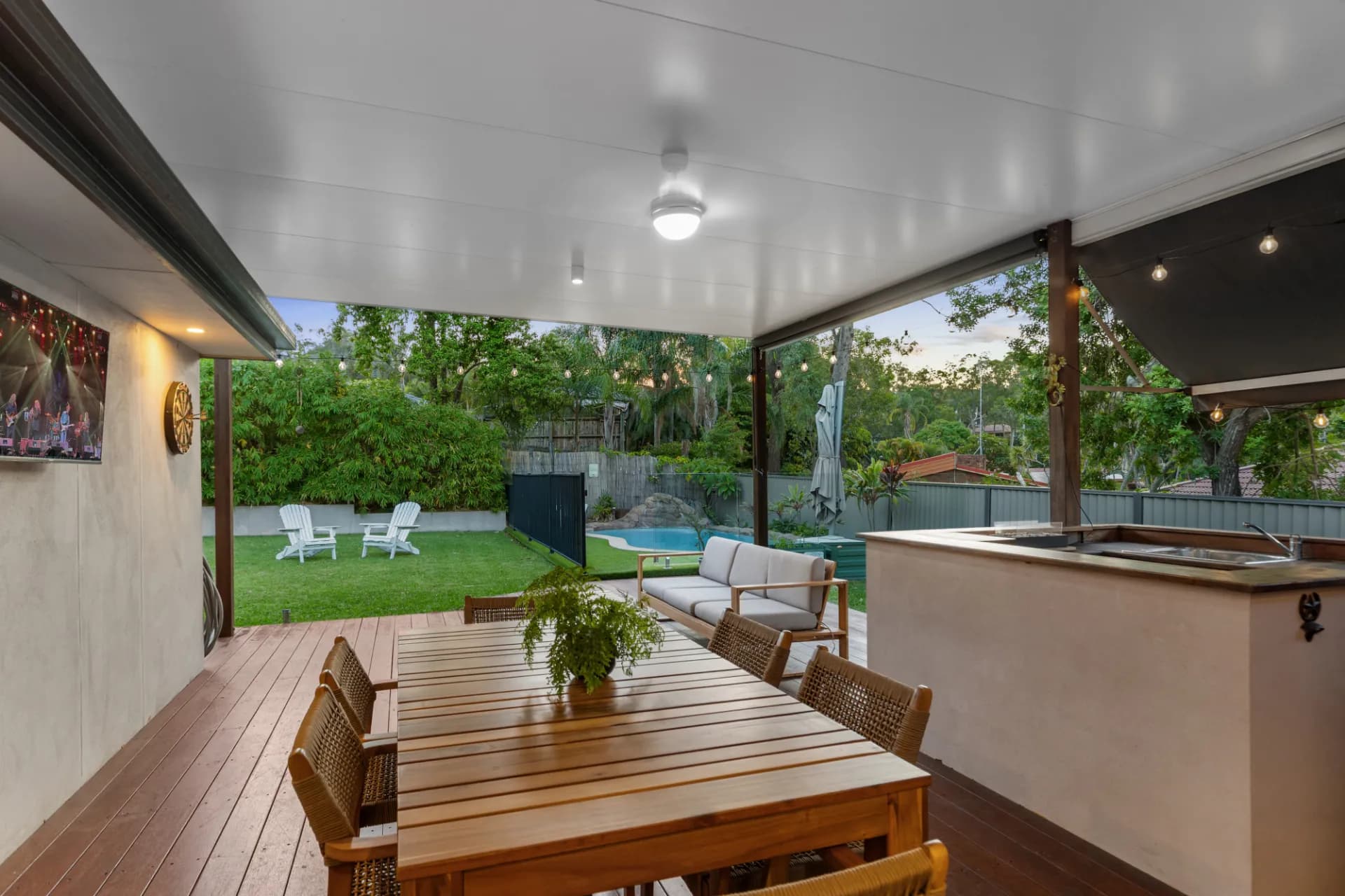 22 Dromana Crescent, Helensvale - Thumbnail 2