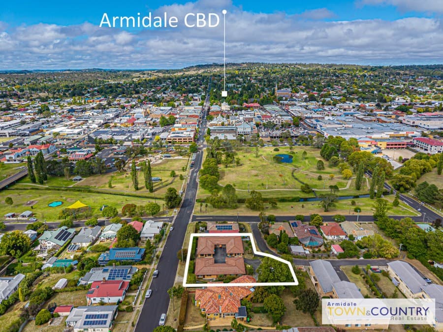 1/ 76 Faulkner Street, Armidale - Image 1