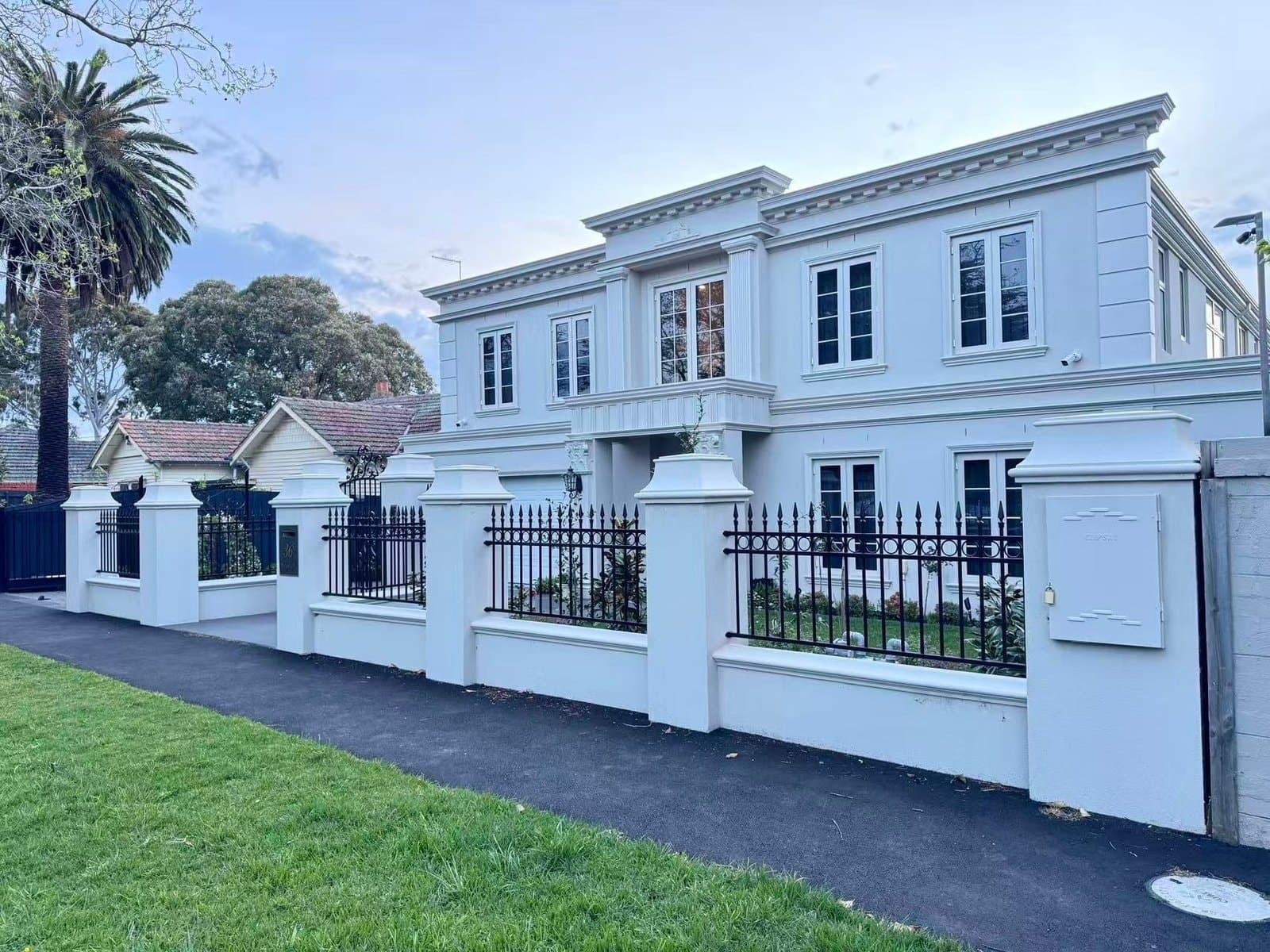 36 Clyde Street, Surrey Hills - Image 1